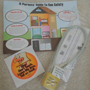 GUN LOCK by PROJECT CHILDSAFE FOR CHILD SAFETY CABLE STYLE + Flyer + Sticker NEW